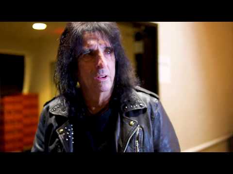 Alice Cooper’s Nightmare Castle Pinball Release