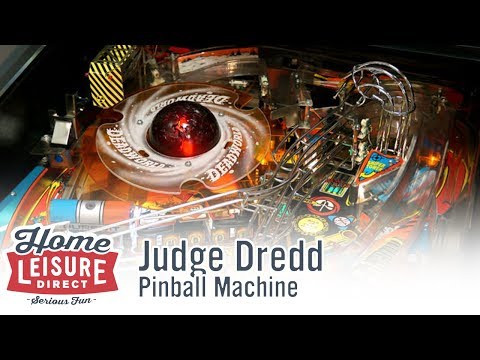 Judge Dredd Pinball Machine (Bally 1993)