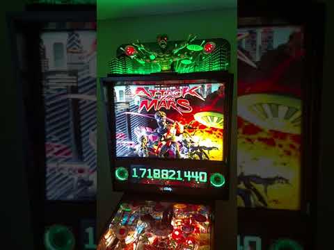 Attack From Mars Remake Pinball AFMR LE with Topper Action
