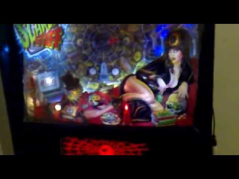 SCARED STIFF pinball spinning spider in backbox (Bally, 1996)