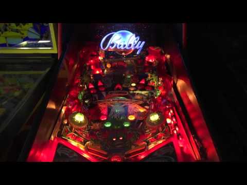 Revenge from Mars (Bally, 1999) Flipper Pinball